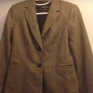 6P Evans Picone Pant Suit.